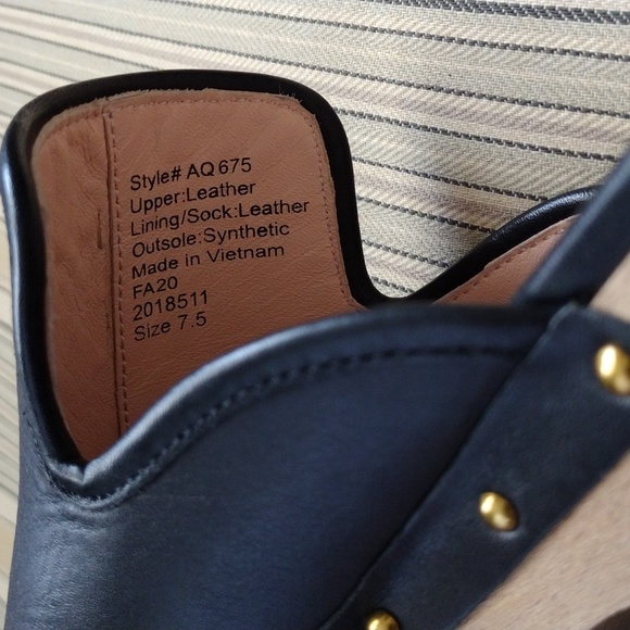 J Crew  black leather clogs 7.5 - Picture 8 of 8